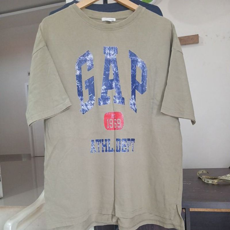 Kaos katun WEGO X GAP second Original super tebal coklat kehijauan kerah masih kencang LD 120cm Pjg 