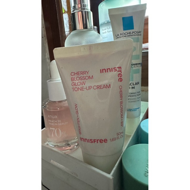 PRELOVED Innisfree Cherry Blossom Glow Tone-Up Cream