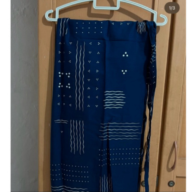 rok lilit ombak laut sejauh mata memandang