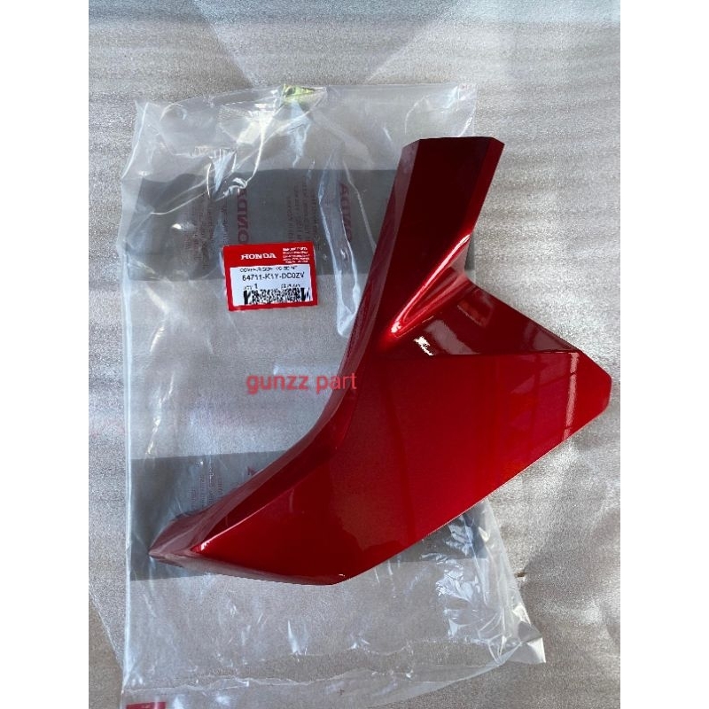 64711K1YDC0ZV COVER,R SIDE cover sampungan sayap depan samping kanan warna merah metalic honda pcx16