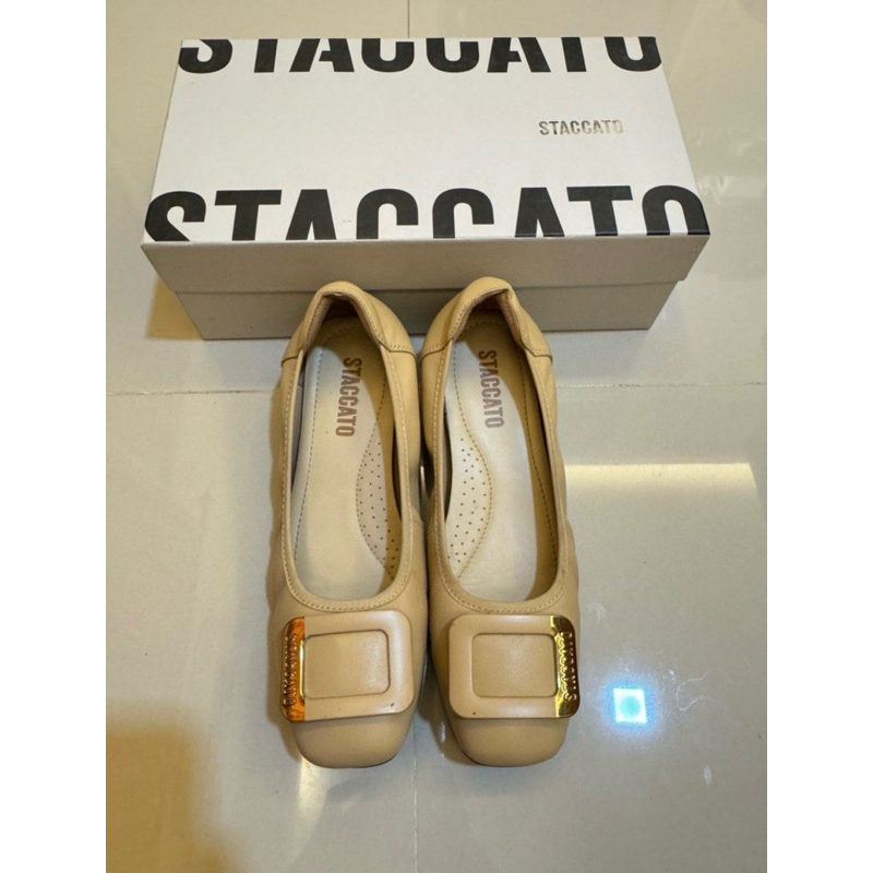 Preloved Heels Staccato warna apricot Size 38