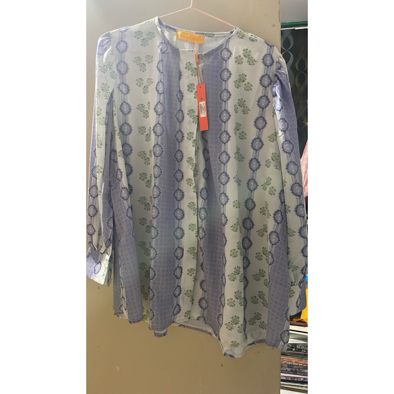 Nada Puspita Ashmeera Pleated blouse lavender S