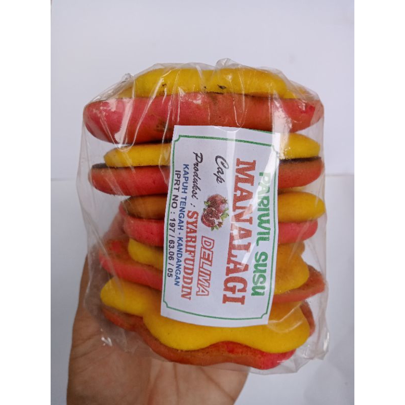 

kue pariwil susu warna