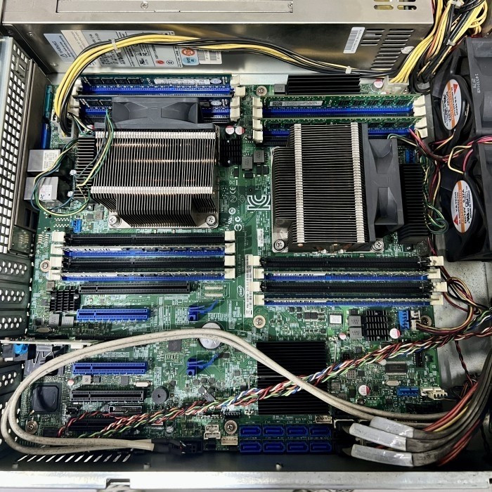 Intel Server Board S2600CP Dual Intel Xeon E5-2620v2 Ram 32GB