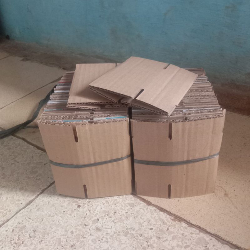 

50 pcs kardus packing 8x7x5cm rekondusi