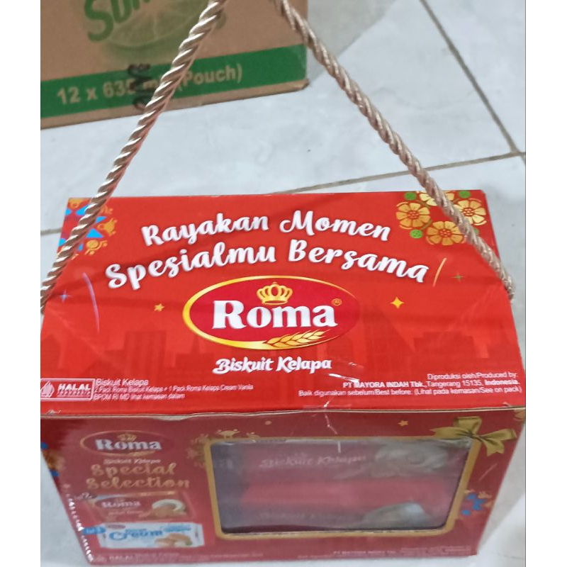 

Biscuit Roma Kelapa Paket sepesial selection isi 2 Roma 1 kelapa cream