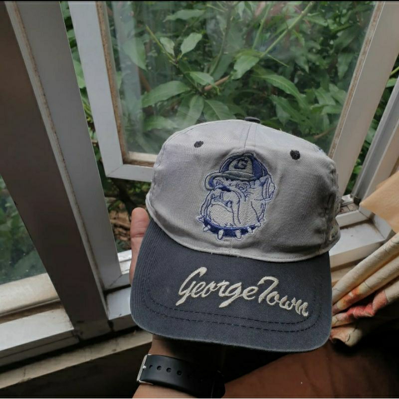 topi george town hoyas