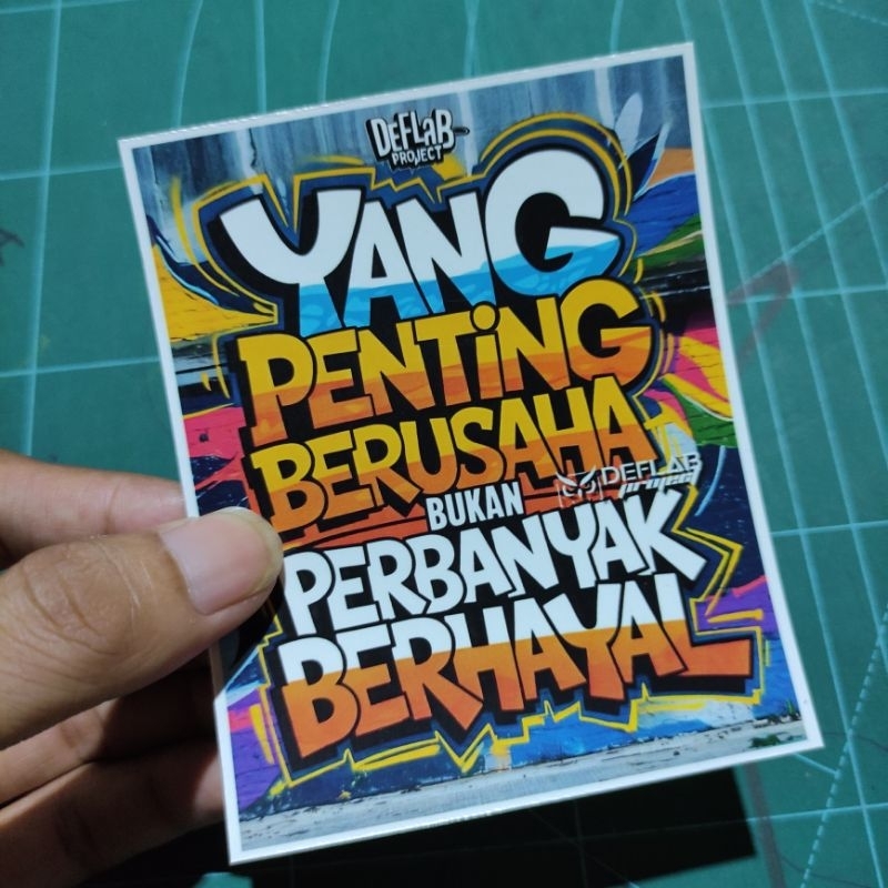 

Sticker Yang Penting Sudah Berusaha ukuran 10cm Anti Air
