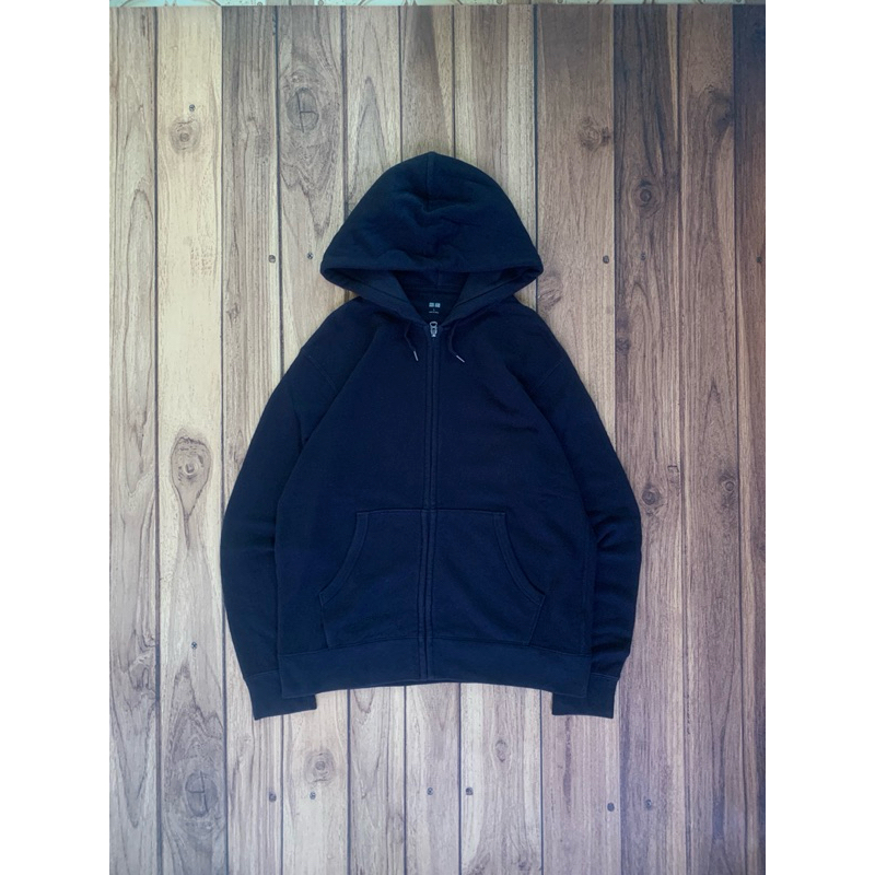 UNIQLO BLACK ZIPPER HOODIE SECOND