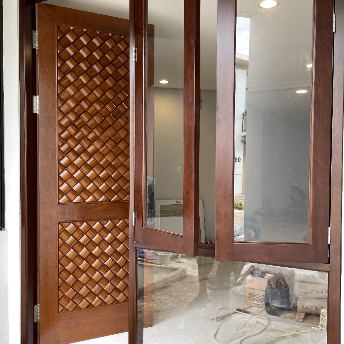 Pintu Kayu Utama Double Kupu-kupu Kayu Merbau