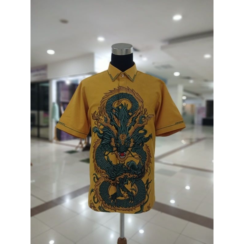 kemeja bordir naga kuning lengan pendek