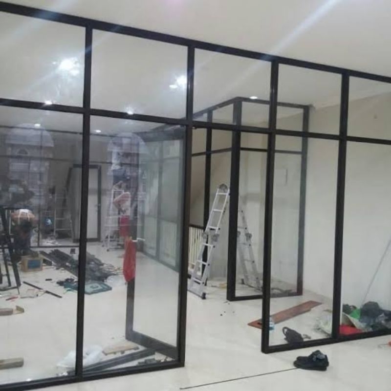 partisi kaca aluminium