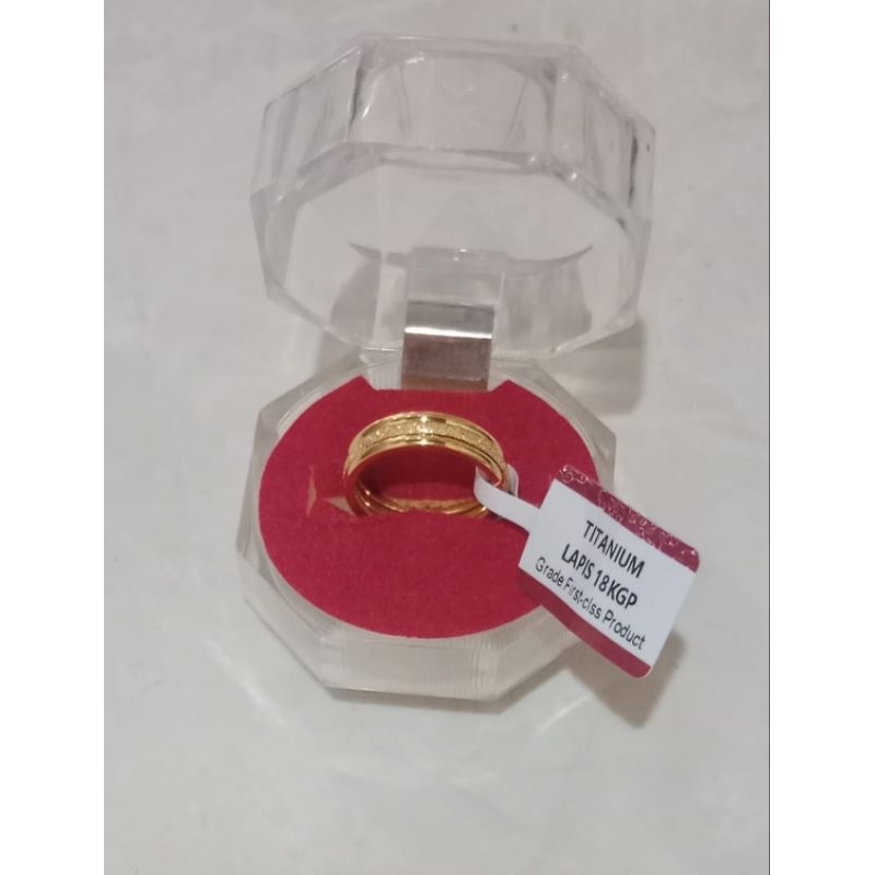 Cincin Titanium Lapis Emas 18KGP (Karat Gold Plate)