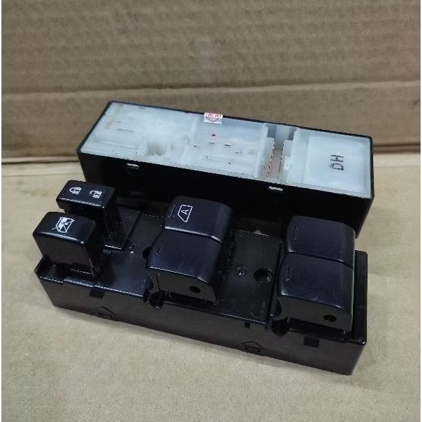 Saklar/switch power window Nissan Xtrail T31