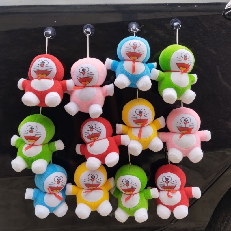 hiasan boneka doraemon mini warna warni tempelan kaca mobil  gratis cop kaca