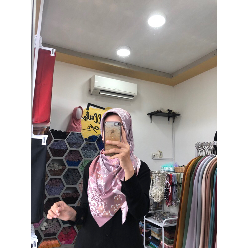 SQUARE MOTIF POLLYCOTTON