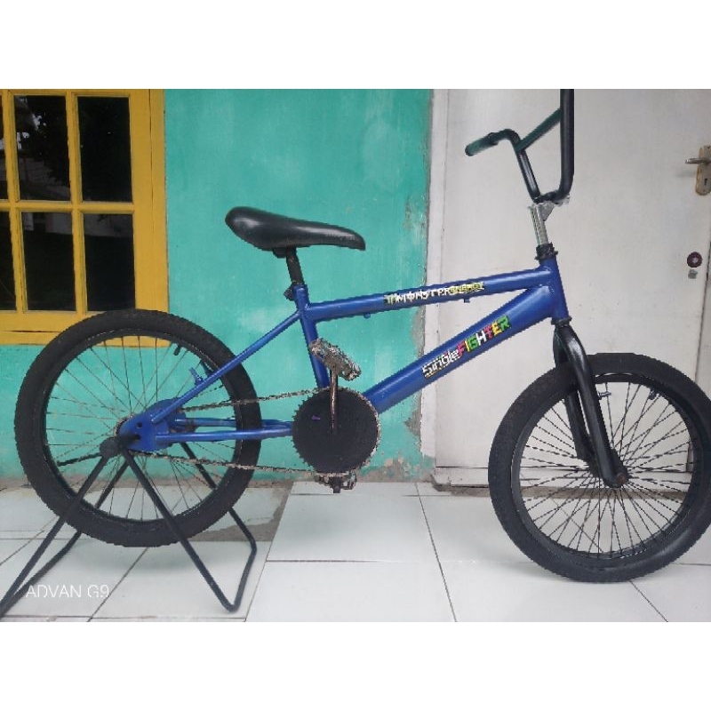 Sepeda BMX torpedo ukuran 20