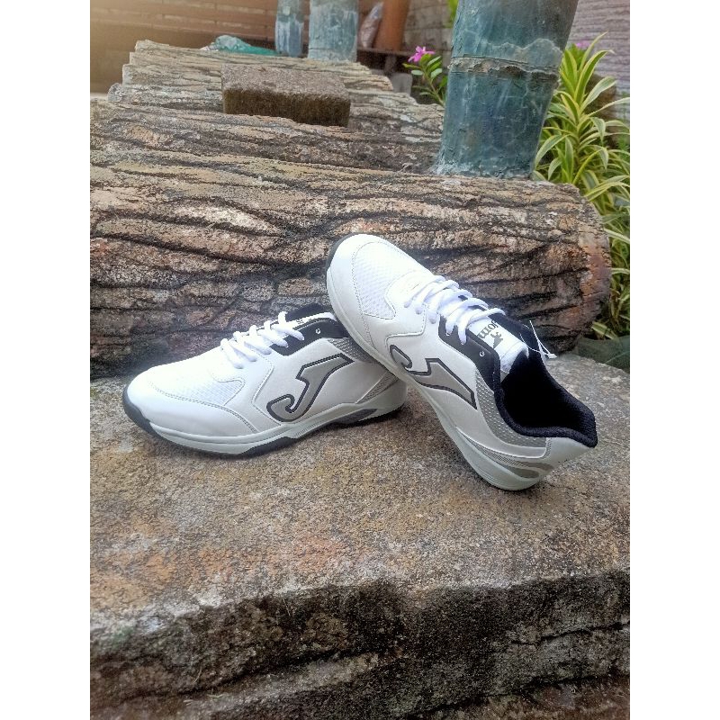 SEPATU SPORT BADMINTON joma size 39-43