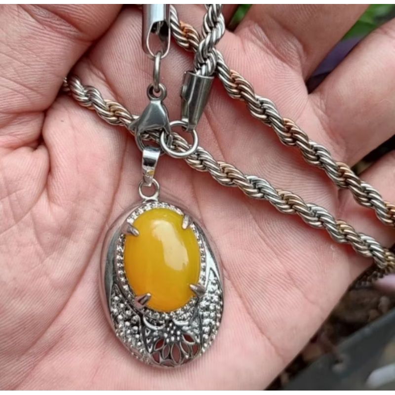 Kalung liontin batu akik Yellow Sunkis Natural Ring Titanium