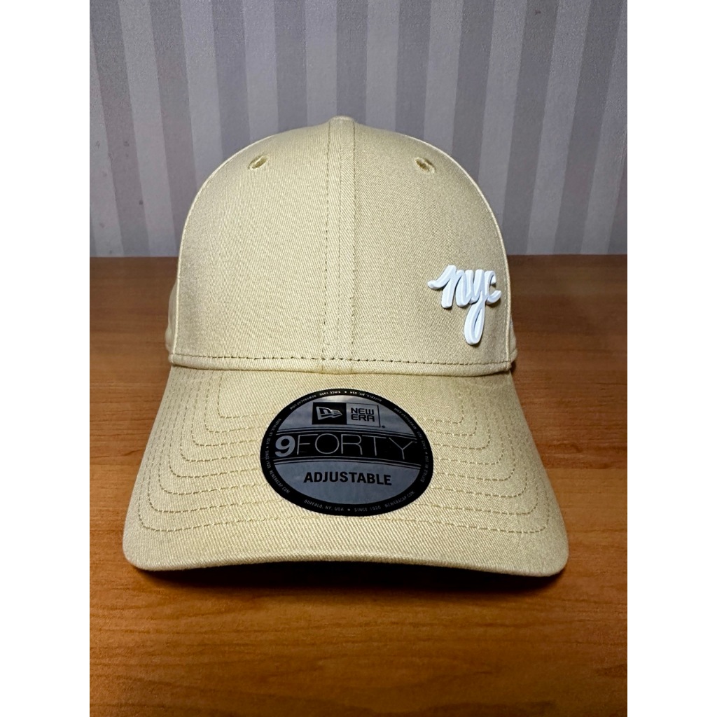 Topi New Era 9Forty NYC Metal Badge Peach/White Cap 100% Original