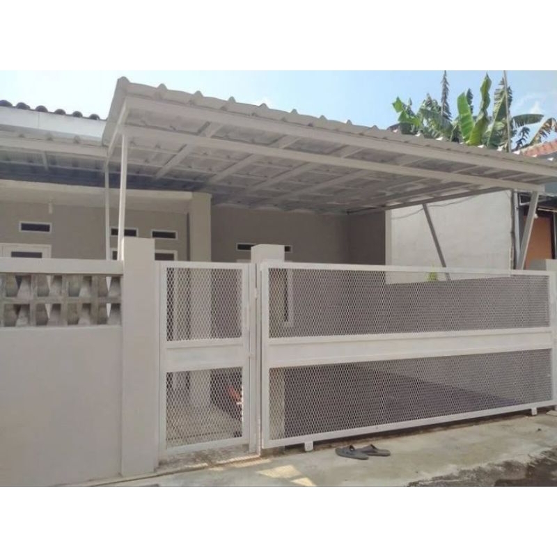 Pagar minimalis expanda plat lubang