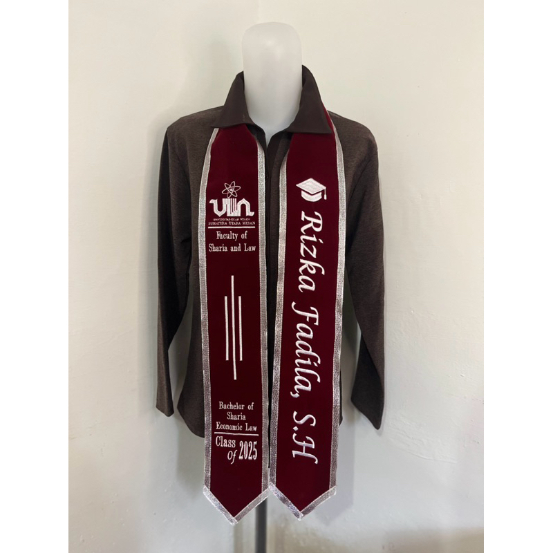 selempang wisuda baldu premium, tambah LOGO TOGA/pinggiran PITA/CUMLAUDE