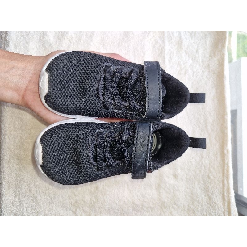 sepatu anak 2-3 tahun