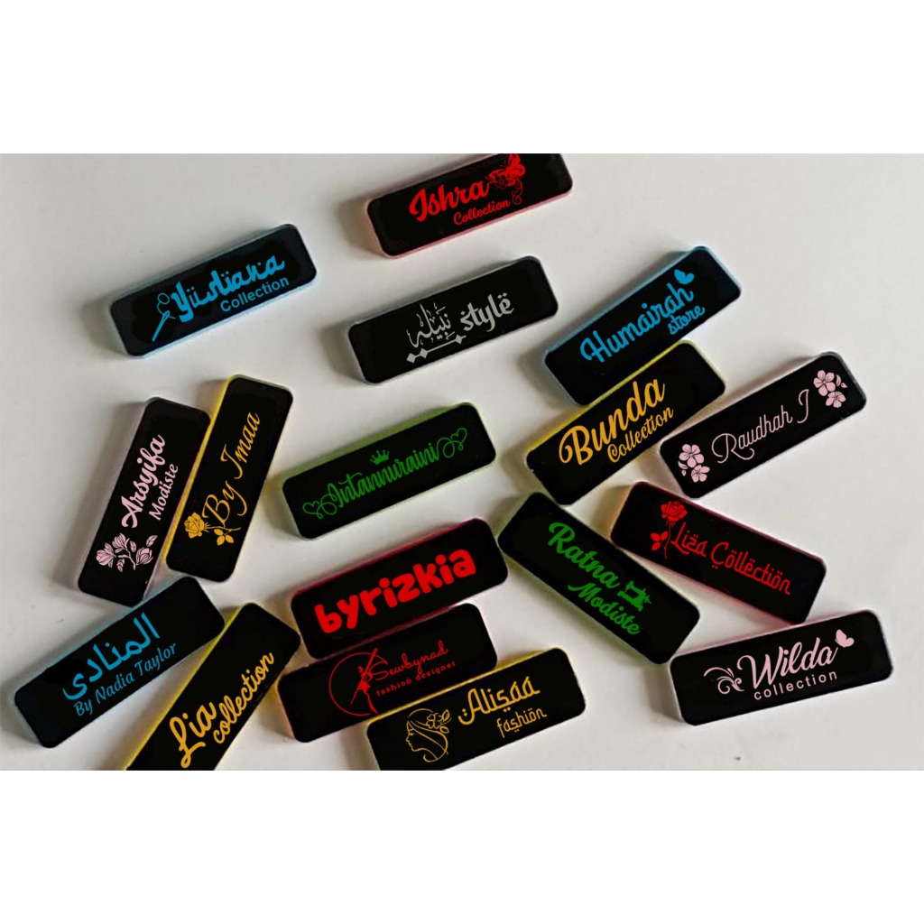 Label akrilik hitam tulisan warna, label hijab murah