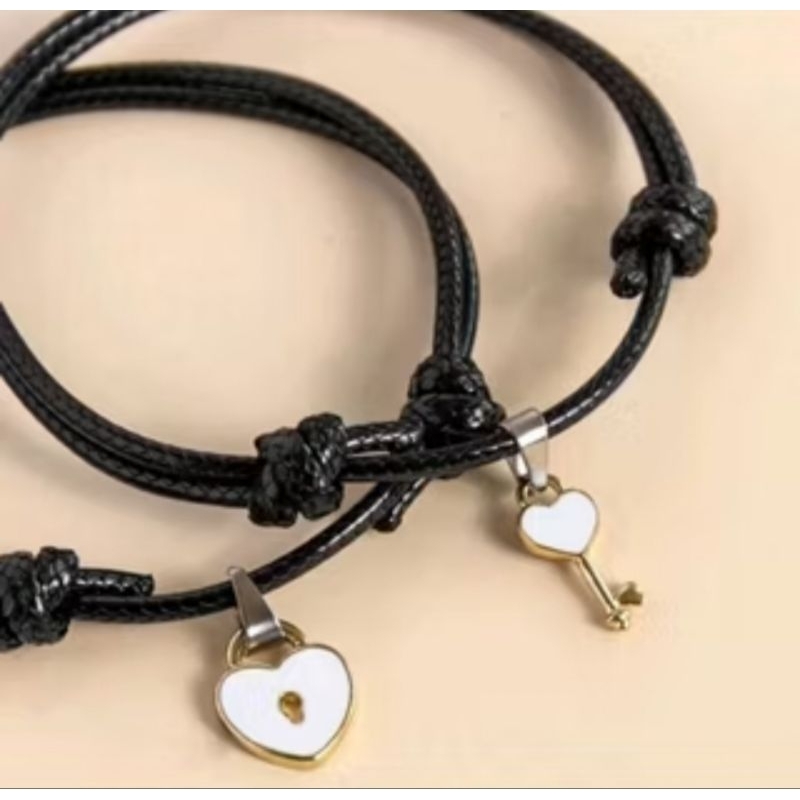 Gelang couple Kunci Gembok Dan Bintang