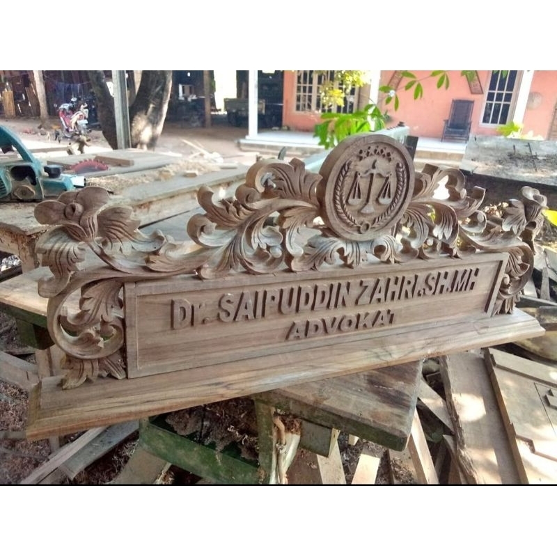 

Papan Nama Logo Ukiran Kayu Jati