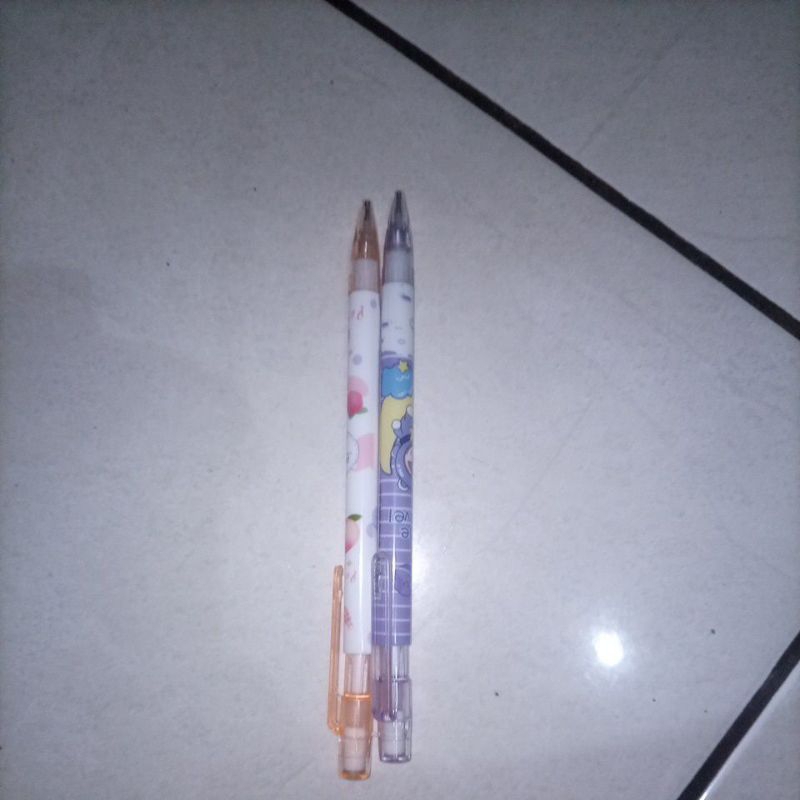 

pensil mekanik 0,5