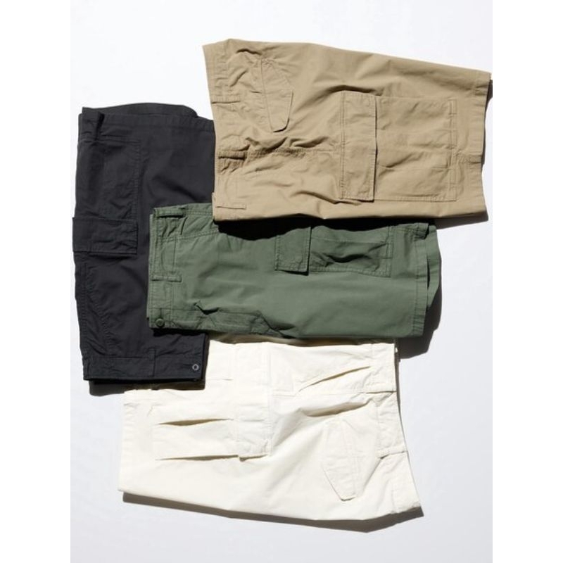 Celana cargo pendek Uniqlo