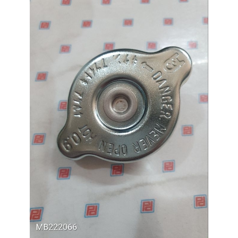 Tutup Radiator Canter Dutro Ori