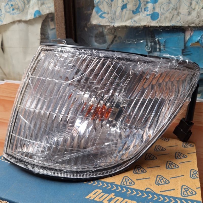 LAMPU SEN SAMPING ISUZU PANTHER TAHUN 2000 + BOHLAM