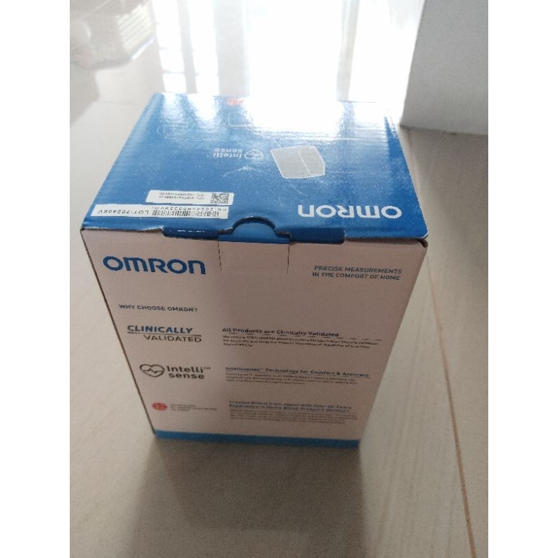Omron alat tensi digital 7124