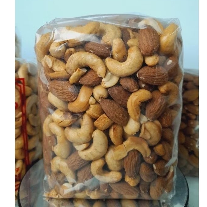 

Kacang mete mix almond roasted