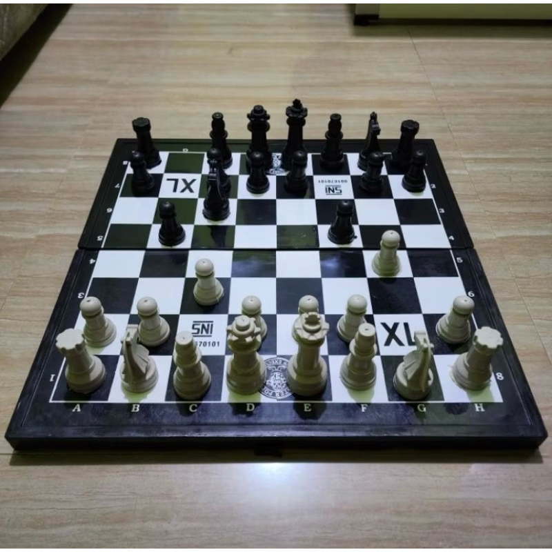 Papan Catur Lipat Plastik Folding Chess Board dan Papan Catur Magnet Lipat