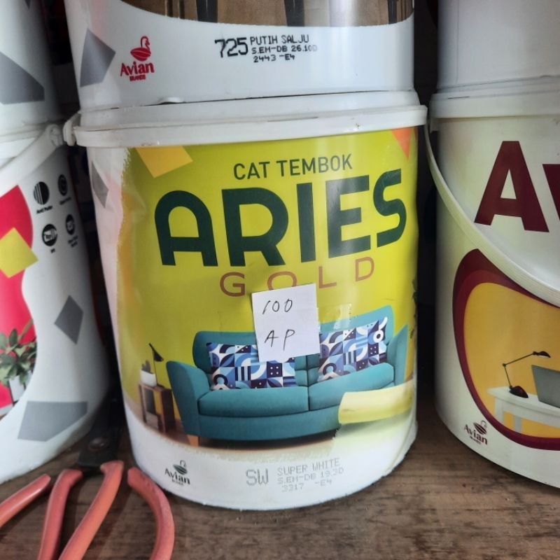 Cat Tembok Aries Gold 5kg Putih / Cat Dinding pabrik Avian / Aries Gold Putih SW 5 kg 801