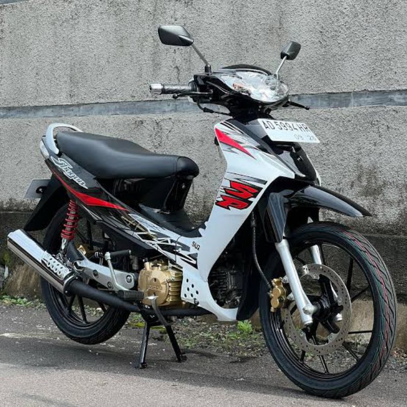 STRIPING STICKER LIS STANDARD ORI MOTOR SUZUKI SHOGUN 125 SP PUTIH