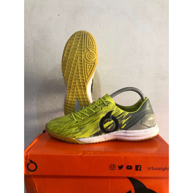 Sepatu Futsal Ortuseight Catalyst Legion Unity Bekas Original