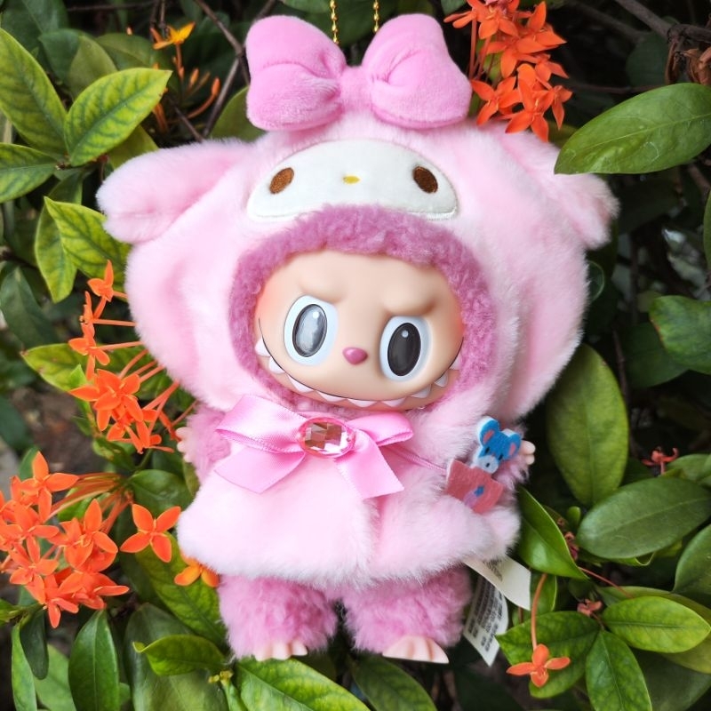 baju labubu upset duck sanrio cape ori