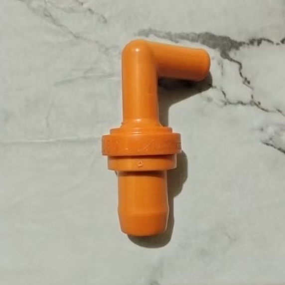 Valve pcv Katub Udara Suzuki apv,mega cary,, Kijang kapsul,,original