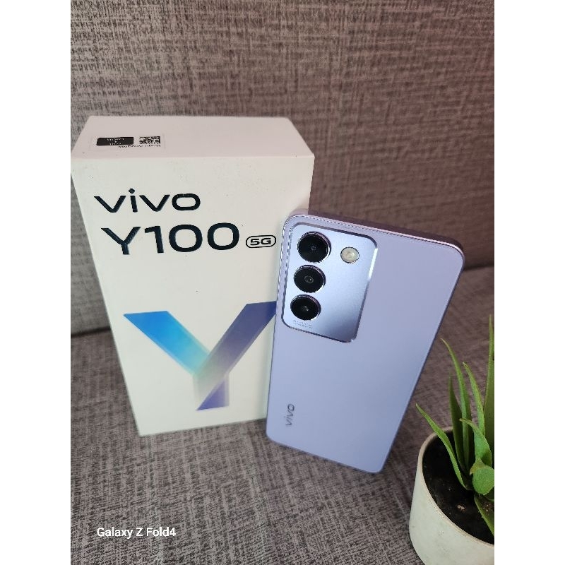 vivo Y100 5G second