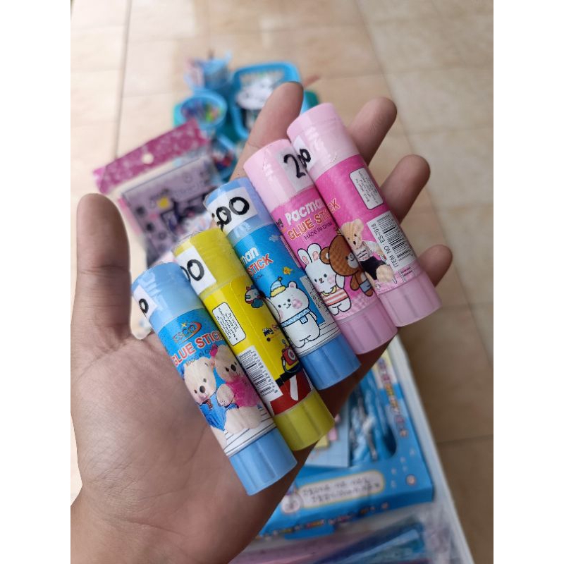 

LEM STIK KARAKTER