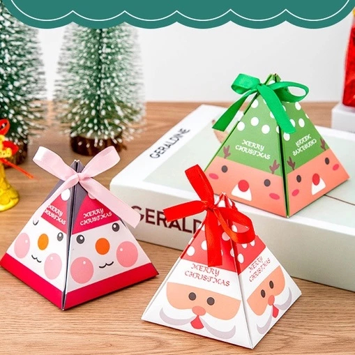 

10 pcs Box Natal Piramid Santa uk 8x8x9cm Ukuran