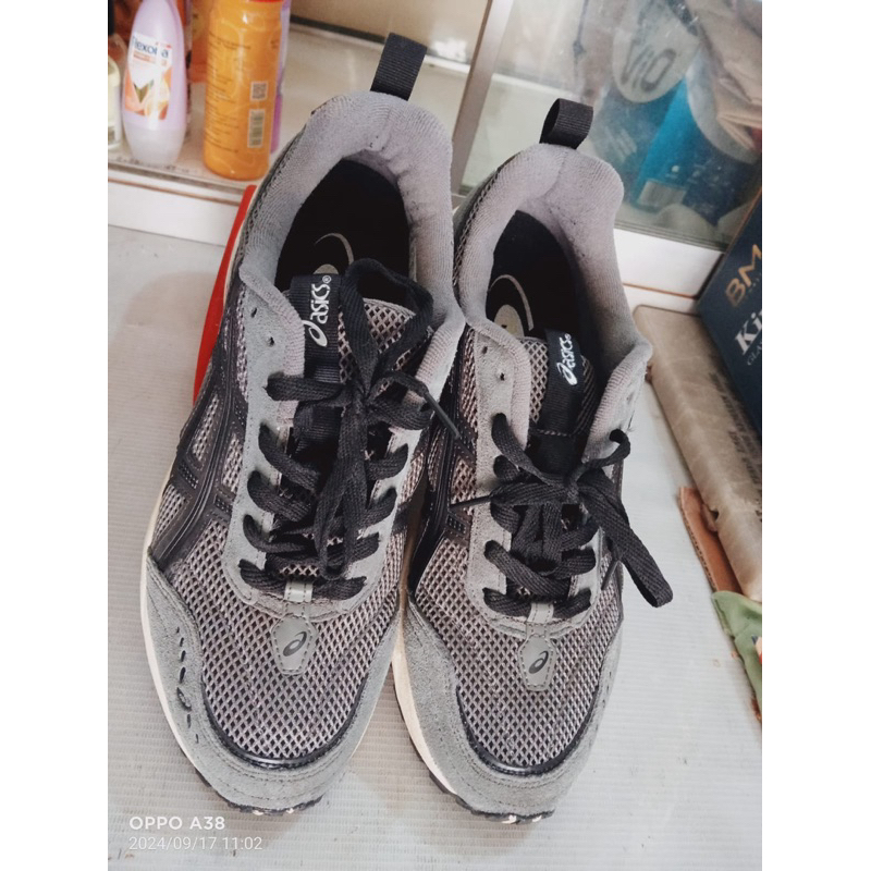 ASICS Gel 1090 - Uk 42 Sepatu Sport Pria/Wanita/Unisex Sepatu Olahraga Second Like New