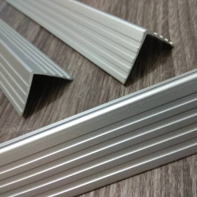 siku alumunium lis L hardcase alumunium panjang 3meter import