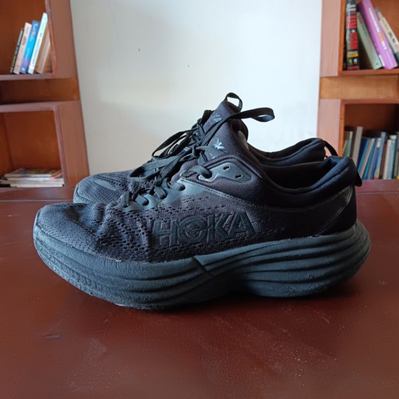 Hoka Bondi 8 All Black Sepatu Running Unisex Second Original