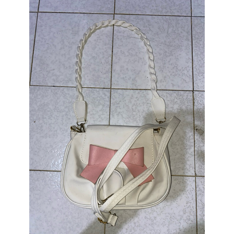 preloved tas selempang wanita tas pita warna putih