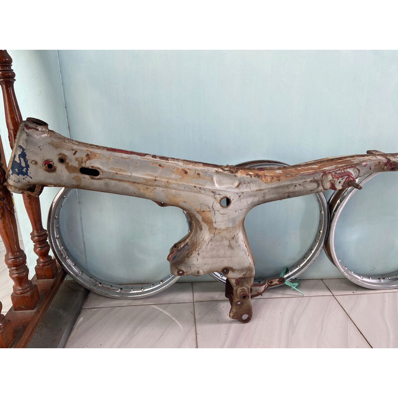 RANGKA HONDA S90 1969 ORIGINAL UTUH